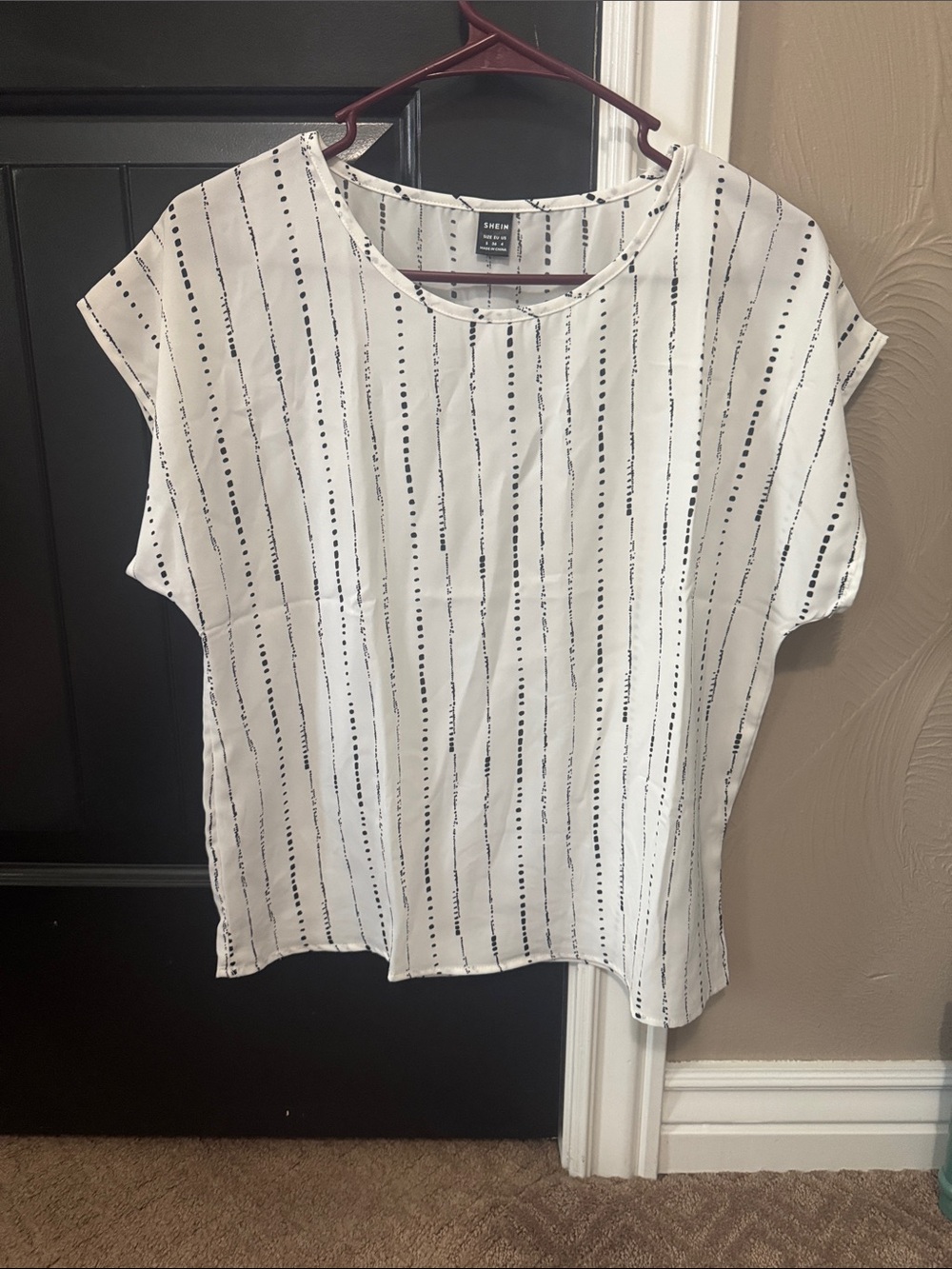 SHEIN White Cap-Sleeve Blouse with Black Dotted Stripes